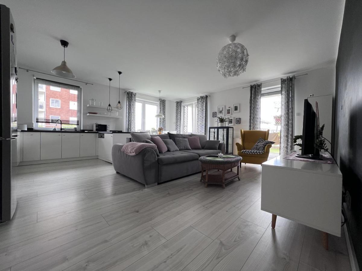 Apartament Z Tarasem Na Osiedlu Rakownica Jelenia Góra Exteriör bild
