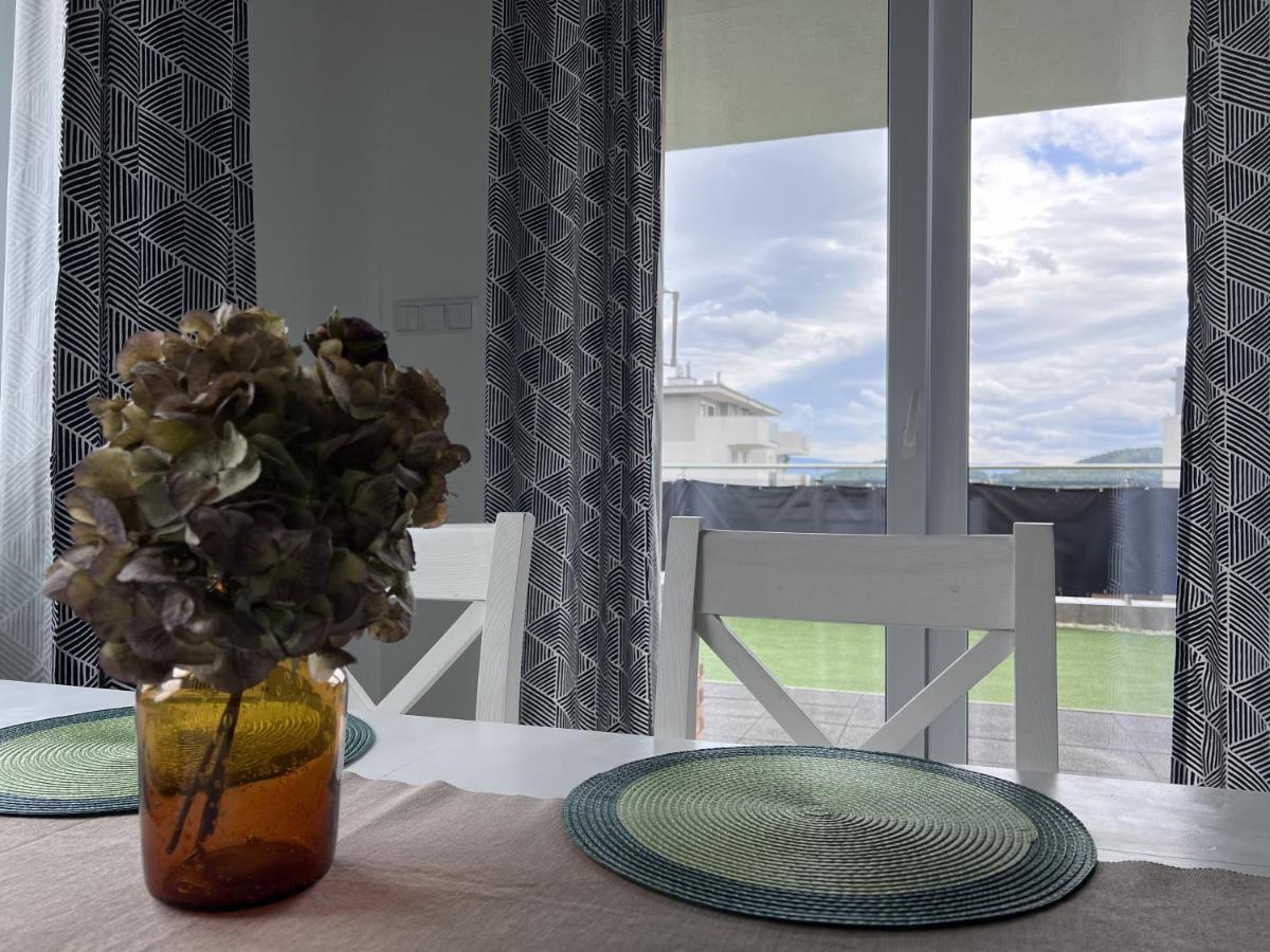 Apartament Z Tarasem Na Osiedlu Rakownica Jelenia Góra Exteriör bild