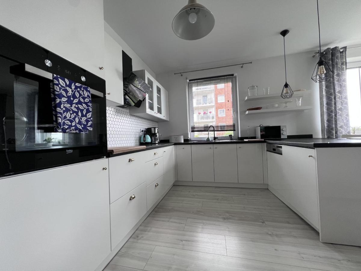 Apartament Z Tarasem Na Osiedlu Rakownica Jelenia Góra Exteriör bild
